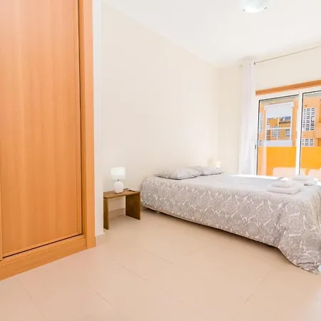 15min Walk To Cabanas Center, Pool, Wifi, Bbq And Air-conditioning * Фару