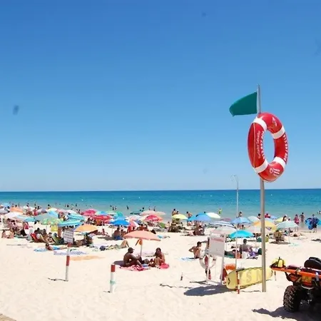 15min Walk To Cabanas Center, Pool, Wifi, Bbq And Air-conditioning Apartment