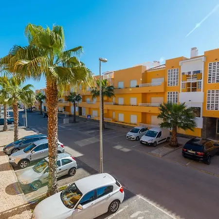 15min Walk To Cabanas Center, Pool, Wifi, Bbq And Air-conditioning Daire Faro