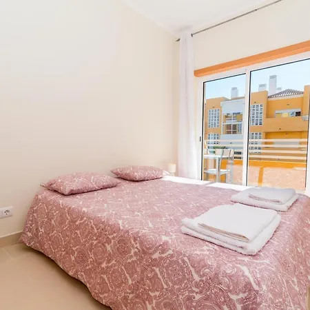 15min Walk To Cabanas Center, Pool, Wifi, Bbq And Air-conditioning Daire
