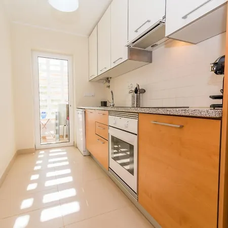 15min Walk To Cabanas Center, Pool, Wifi, Bbq And Air-conditioning Daire *